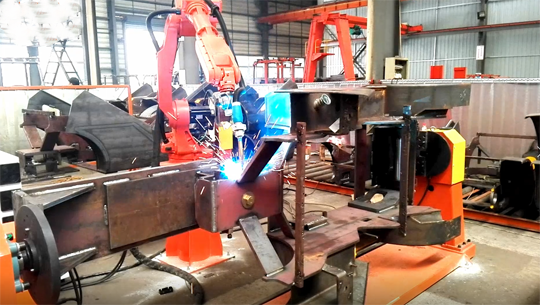 High Efficiency Folklift Frame Welding